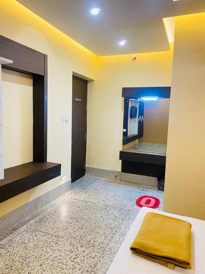 Chanduka Palace Puri Exterior photo