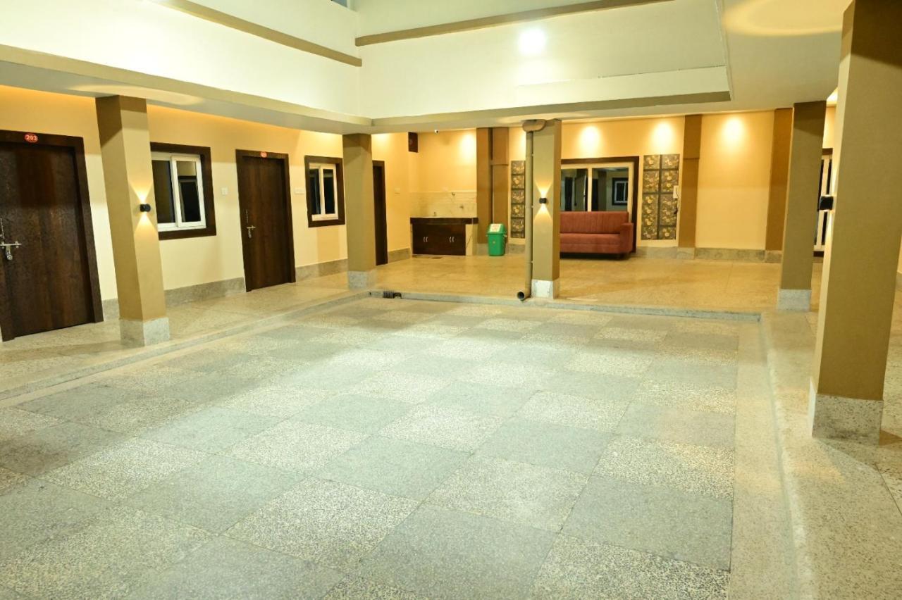 Chanduka Palace Puri Exterior photo