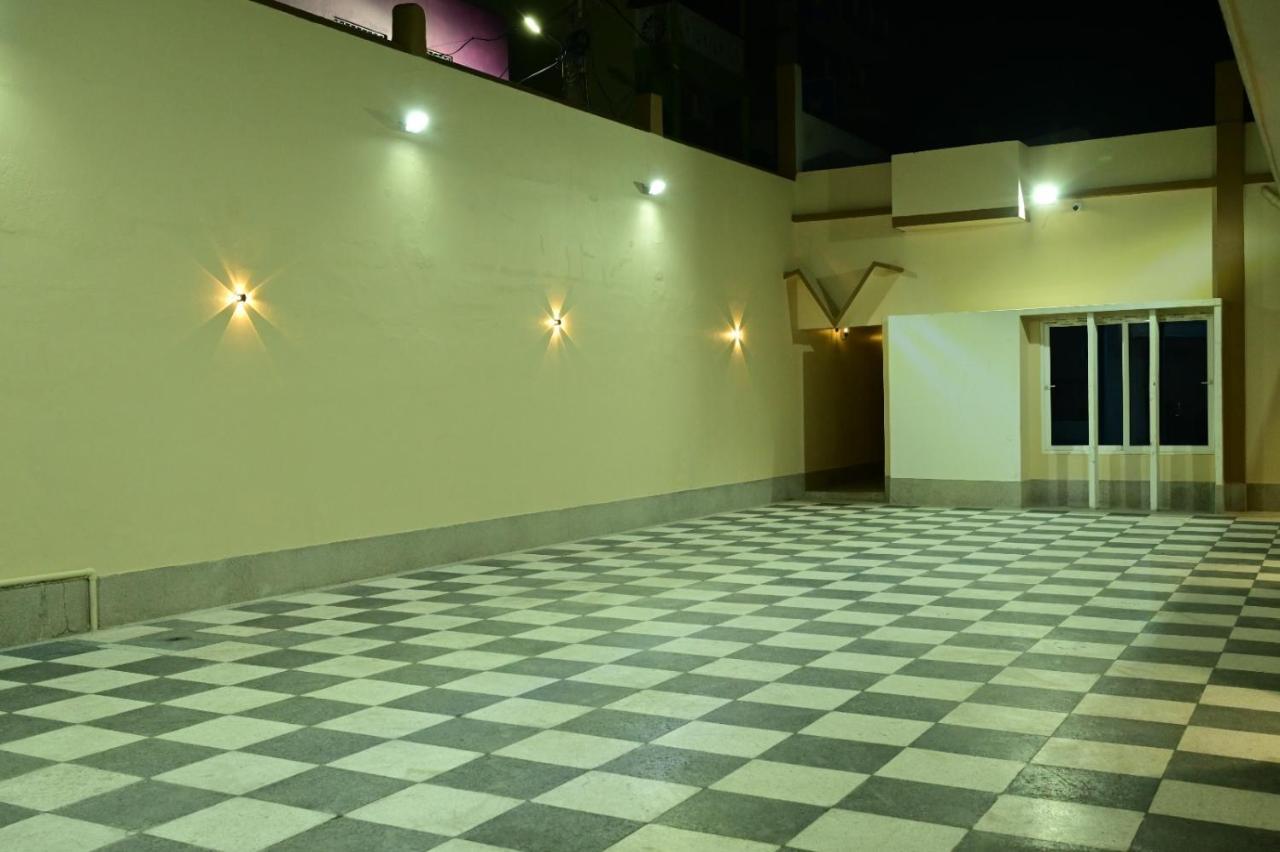 Chanduka Palace Puri Exterior photo